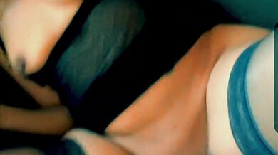 Alya ma voisine beurette mariée que je baise nature plein de sperme