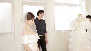 ModelMedia Asia - The promiscuous bride who had an affair while wearing her wedding dress