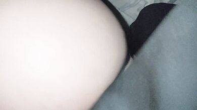 لقيت بين مرات خوادري محلول وهي عراينة تتبدل بقيت تنطل عليها تا حصلاتي قالت ليا هير دخل????????