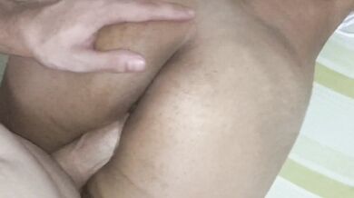 شوية بشوية أحبيبة متحركيش ترمتك بزاف هير برخيف تنجيبو ????عليك على الخاطر باس ميفيضش دغيا ????????????