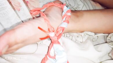 Laura Hot - "Wife's Solo Orgasm - Exploring Her Pussy to the Cum"