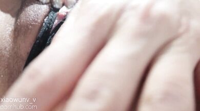 在酒店穿开裆T裤自慰