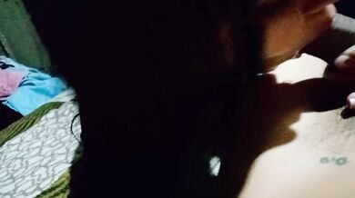 Amigo me excita tanto que le doy una profunda mamada ????