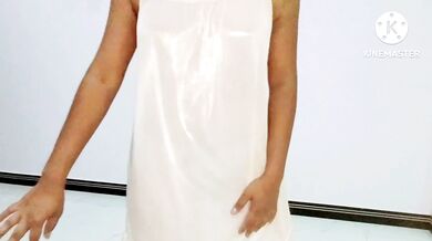 Sri lankan girl undressing ????ඇදුම් මාරු කරන ගමන් විඩියෝ කලා ????
