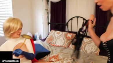 Gorgeous Big Girl Siri Pornstar Fucks Her Pretty Plump Pussy