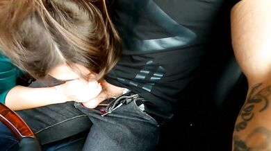 I HITCHHIKE AND PAY WITH BLOWJOBS. DRIVE ACROSS THE COUNTRY. PART 1.