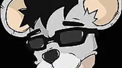 Minha madrasta com tesão me observa na cozinha e me pede pra foder a bucetinha dela