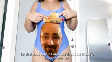 Dani Daniels é flagrada usando biquínis brasileiros!