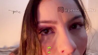 Esposa Safada relaxando o marido depois do futebol - JOI - Punheta Guiada