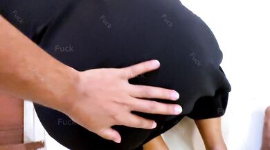 Fucking A Beautiful Maid In Hotel Room!