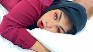 صديقة الأم اللعينة لأنها تريد اللعنة مني - I help Her Anal & Pussy Destroy with Huge Cum