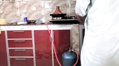 ???? طبخت لجوزي أكلة سمك وطجين مغربي فرح???? أو فشخني في مطبخ فشخ حتى كسي لبن