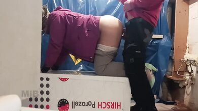 Muslim milf fucked at construction site