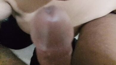 زوجة الأب تمتص قضيبي الكبير وتريد أن أقذف داخل فمها - اللسان - Sloppy Blowjob