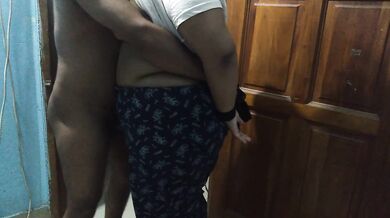 ابن الخطوة يفاجئ زوجة الأب المقيدة - Morocco MILF New Marrid Stepmom Handcuffed By Stepson
