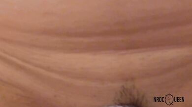 Beautiful madura mostra seus peitos flácidos neste vídeo caseiro