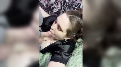 Throat Fucking Hot MILF Huge Cumshot On Face/In Mouth