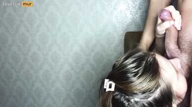 Homemade sex with a horny bitch and deep throat fucking in the kitchen - Lovessie Mur