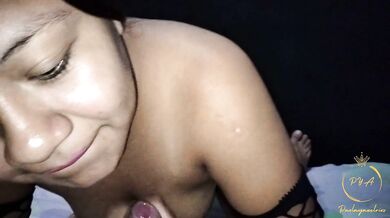 AYUDO A MI NUEVO AMIGO DE LA UNI A SACARSE LA LECHITA