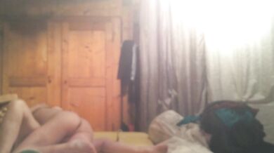 Excitée comme une puce grosse jouissance orgasme vocal elle en redemande