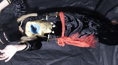 الراقصة المتناكة تتناك من جورج وتقوله دخل زبك فى كسى عايزة احس بزبك بيدخل فى كسى