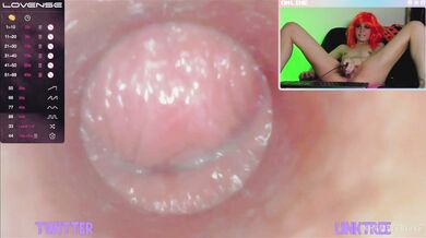 Kinky Leeloo masturbates using a vibrator and endoscope and gets a very wet orgasm - xxs pie