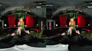 VR Conk Lauren Phillips as hot redhead Poison Ivy cosplay VR Porn