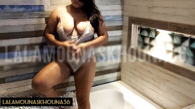 ???? وأحضر لي قضيبه حتى أتمكن من أكله، لقد ضاجعني بشدة ????????????