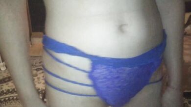 azeri xala utancaq ilk defe sik calir ve amcigini verib qisqirir