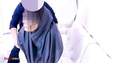 پدرشاگردم به بهونه درس اومد باهام صحبت کنه. که فهمیدم کار دیگه ای باهام داره. پر از مکالمه irani