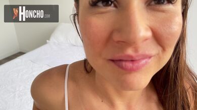 Latina Fitness Model Stepsister Gets Mouth Full of Cum (Full HD)