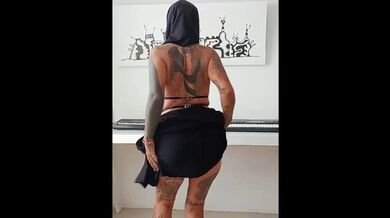 فيديو حصري للراقصة المصرية مشهورة مصدقتش إنها مصرية حتى سمعتها بتتكلم