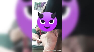 خليت الكلب يلعق ويلحس رجلي ونكيتو