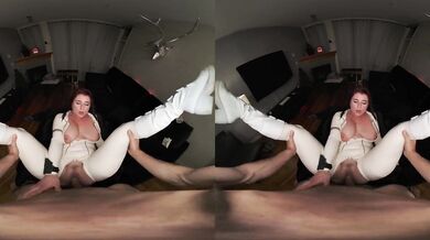 Wild Sex With Busty Redhead Isabelle Reese As BLACK WIDOW VR Porn