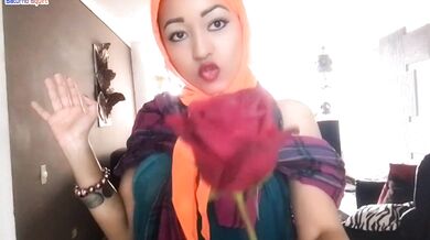 Saturn Squirt, Muslim reveals herself and makes a stripper BALADGHAYA ????????