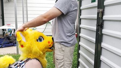 Outdoor Kitty Blowjob